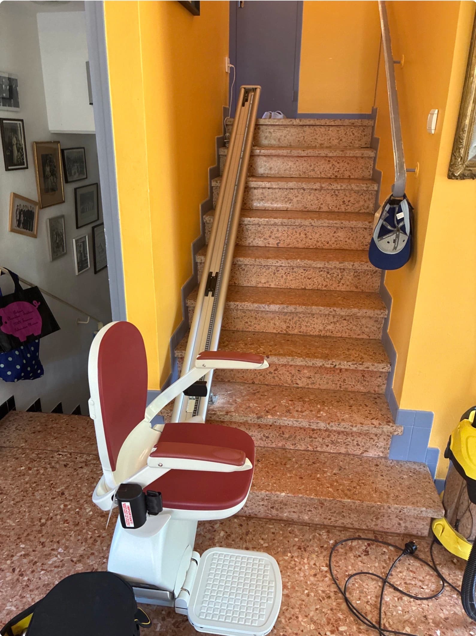 Après l’installation du monte-escalier à Tournon-sur-Rhône - vue 1