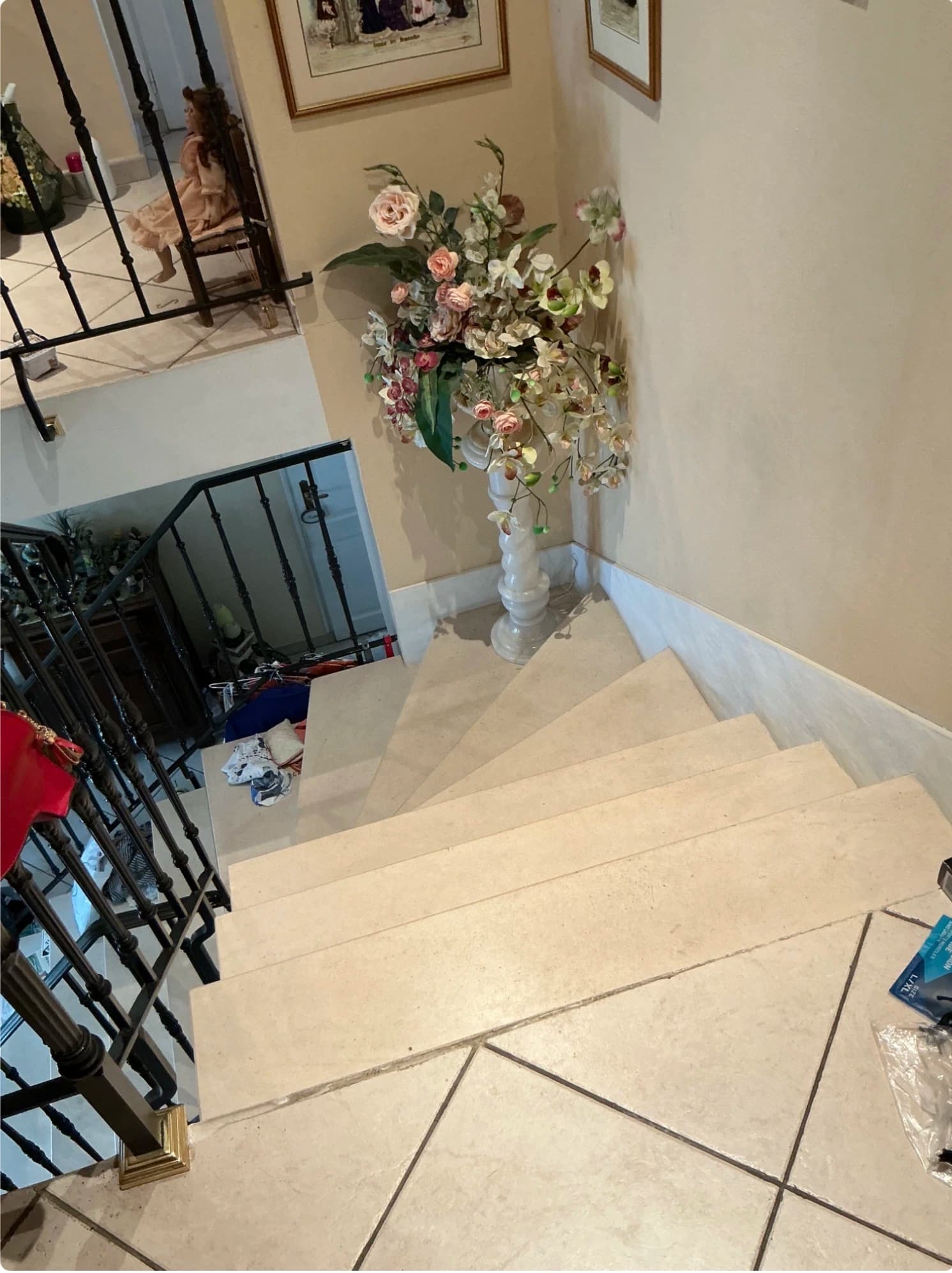 Avant l’installation du monte-escalier à La Chapelle-Saint-Mesmin - vue 2